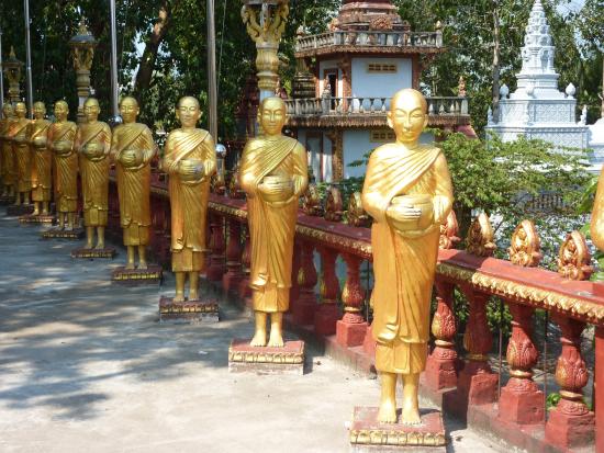 attraction-Wat Krom 1.jpg